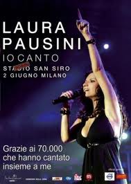 Cartaz de agradecimento da cantora aos 70.000 fãs presentes em San Siro